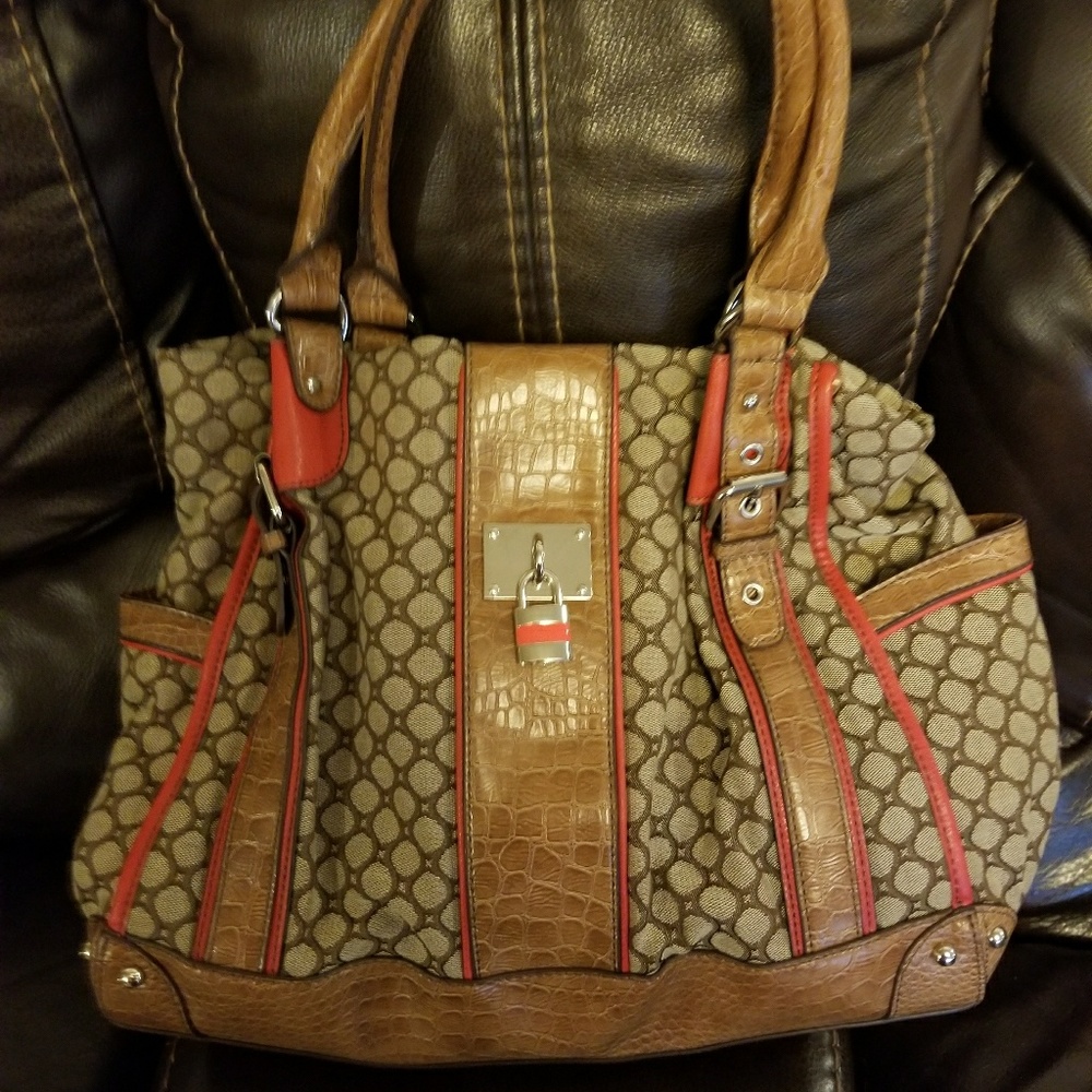 Bag - Picture 2 of 5